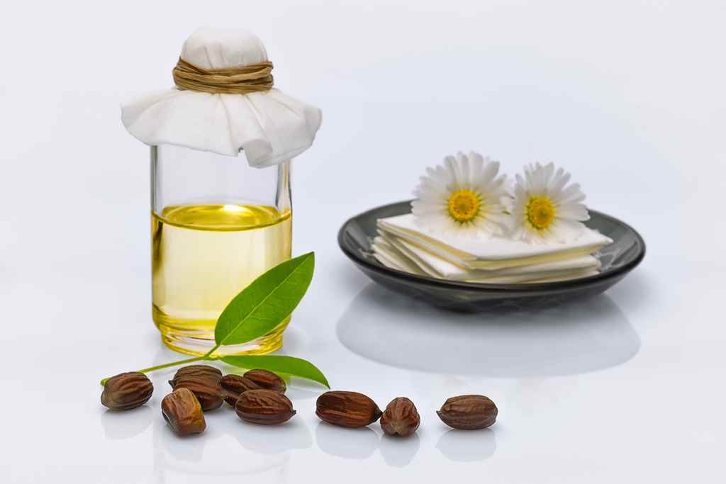 Benefits Of Using Jojoba Oil