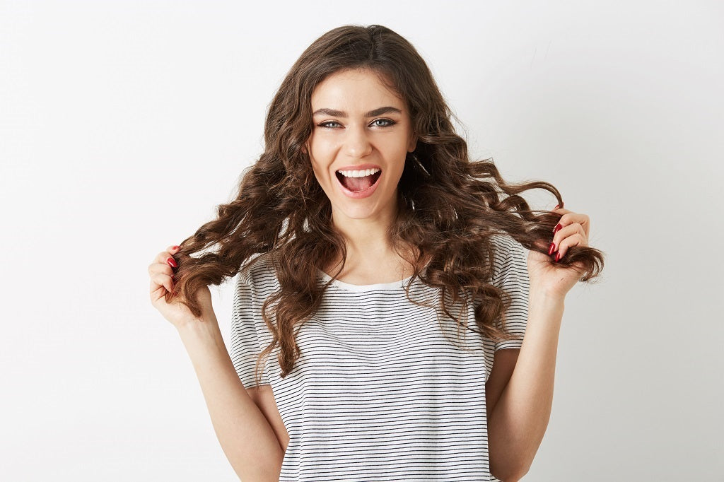A Lazy Girls Guide to Reviving Lifeless Curls