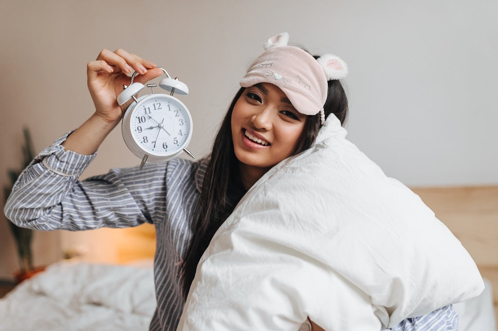 The Anti-Thesis of A Snoozefest: Becoming A Morning Person Made Easy