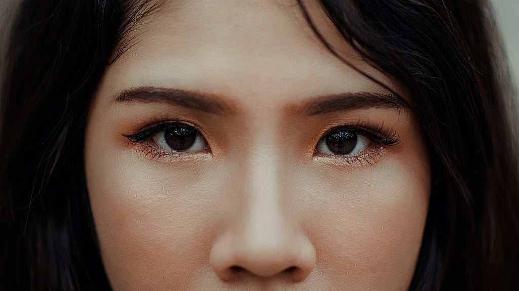 12 Best Home Remedies for Absolutely Sparkling & Healthy Eyes