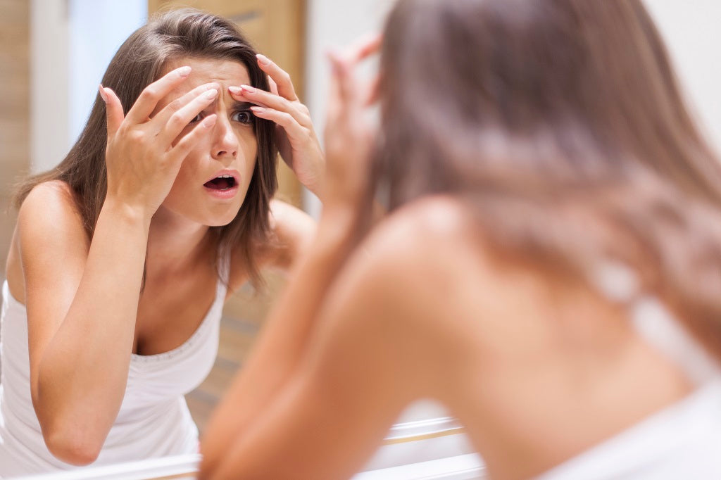 Debunking Acne Myths: 10 Things You Need to Stop Believing if You Want to Clear Your Acne