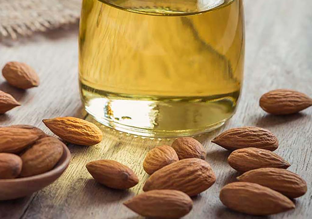 Benefits Of Almond Oil for Face & Skin 