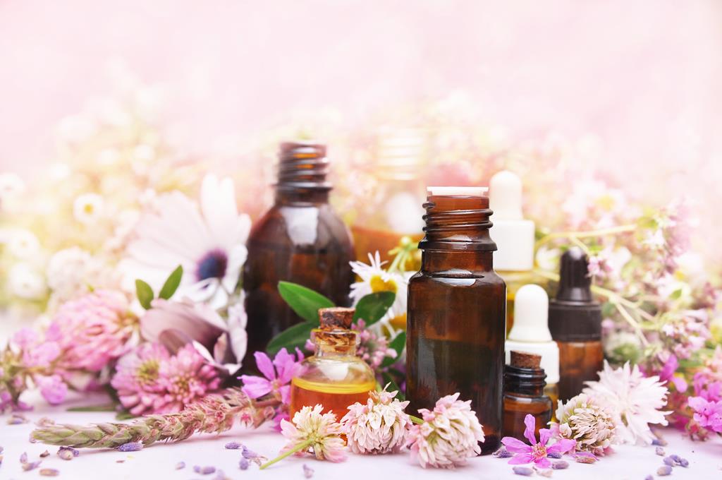 DIY Natural Perfume With Essential Oils