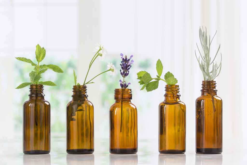10 Best Essential Oils for Hair: Benefits & Uses