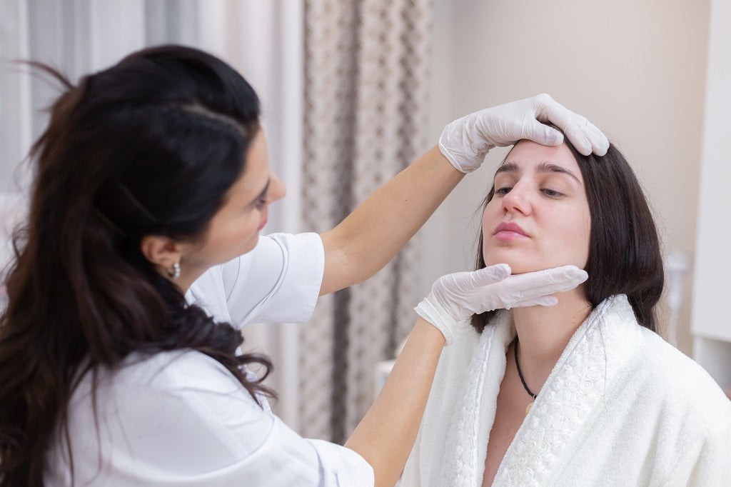 Dermatologists Want You To Stop Making These Skincare Mistakes Now!
