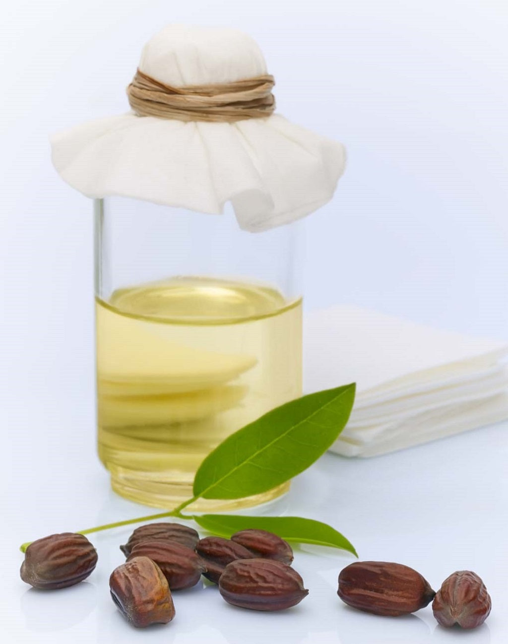 9 Benefits of Jojoba Oil for Skin and Hair