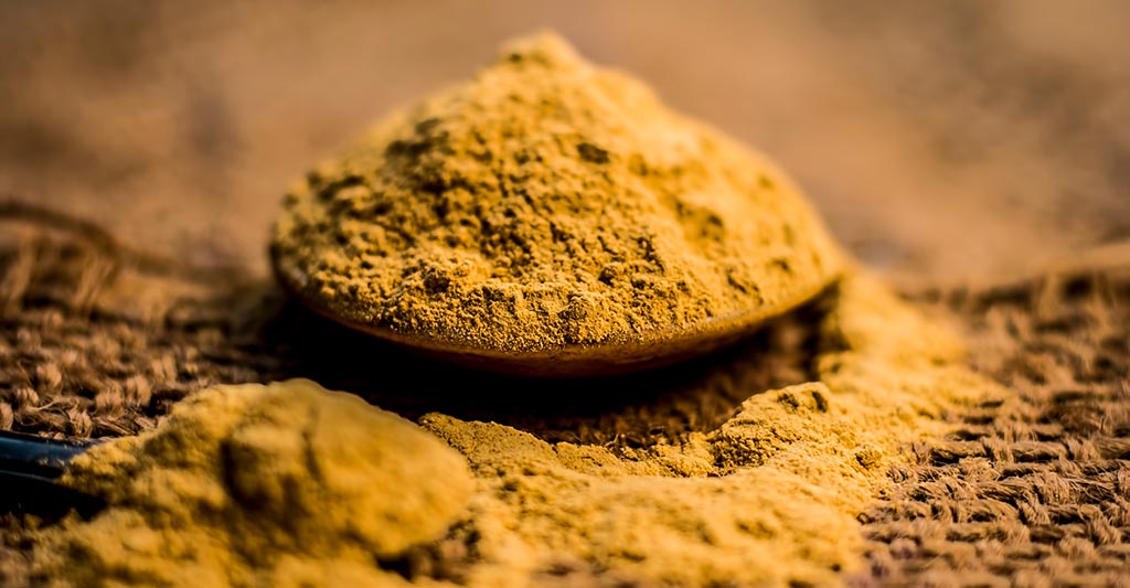 Multani Mitti For Dry Skin: Benefits, Usage & More