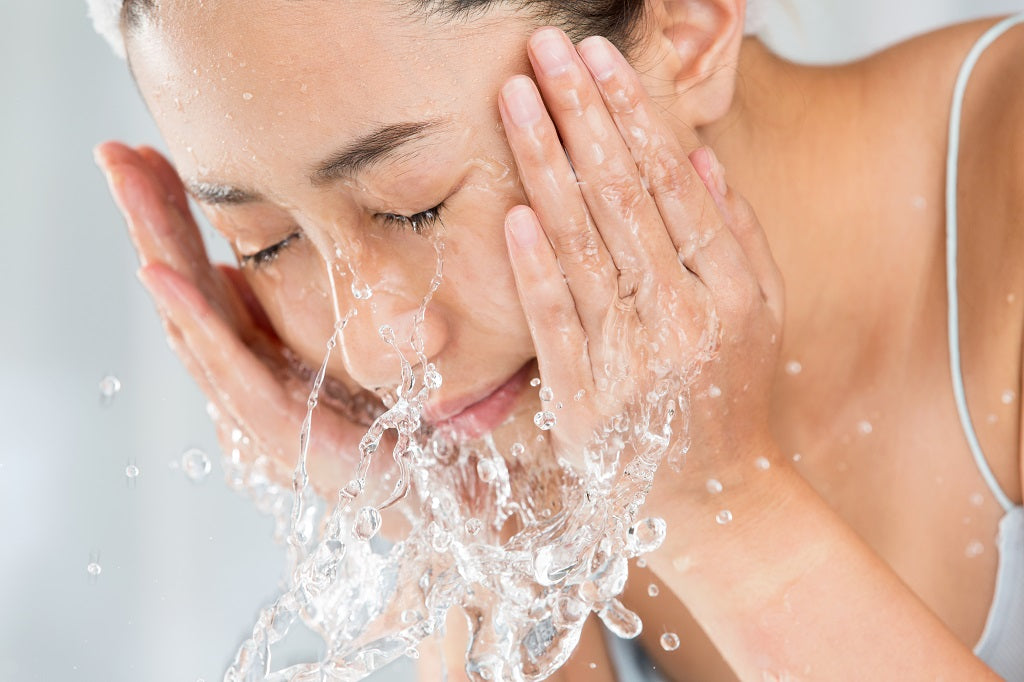 Are You Cleansing Your Face Properly? | Anveya