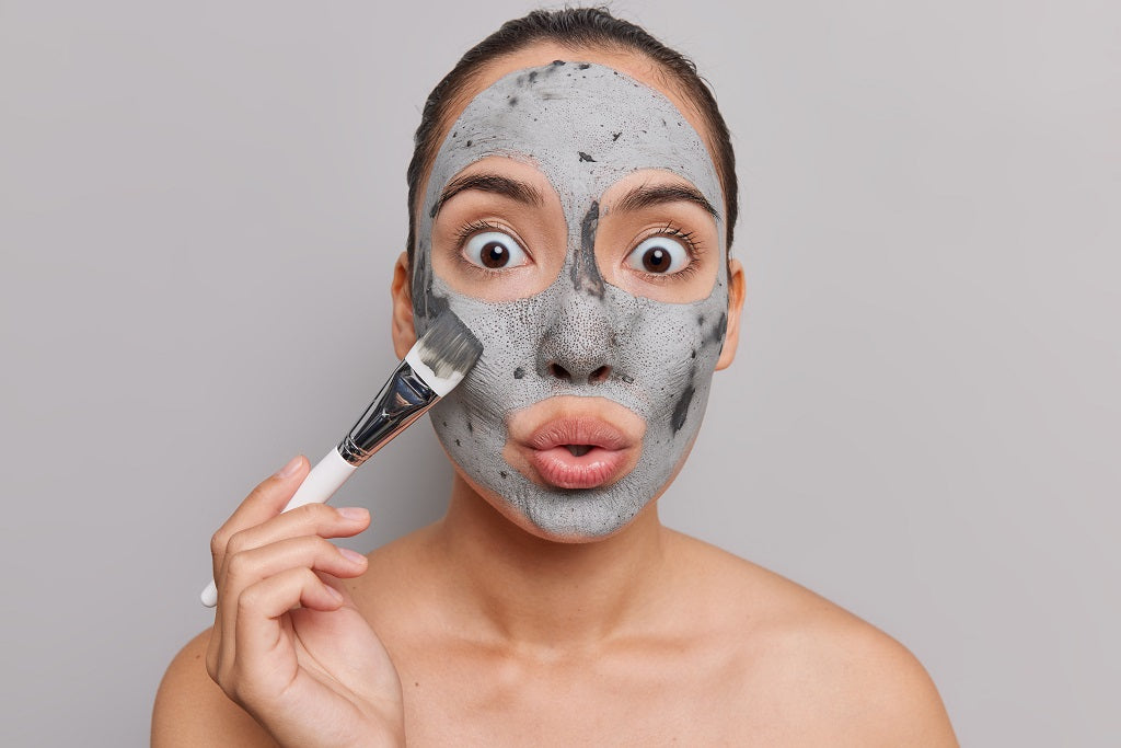 Breaking News! This Ingredient Is A Godsent For Oily Skin (Charcoal)